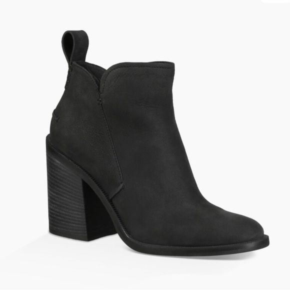 UGG Australia Pixely Mysterious Black Ankle Booties size 6/EU37 - Picture 1 of 12